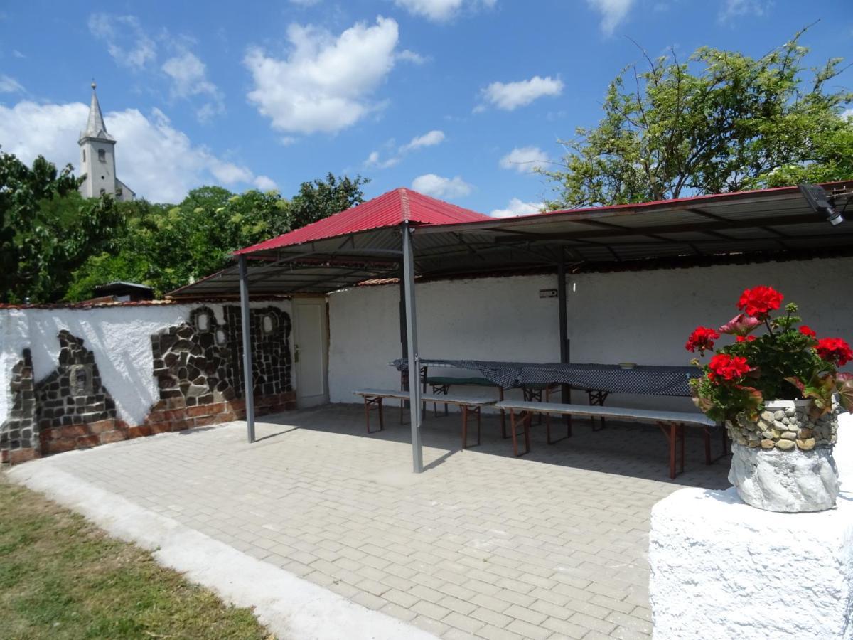 Guesthouse Ilona Velky Kamenec Exterior foto